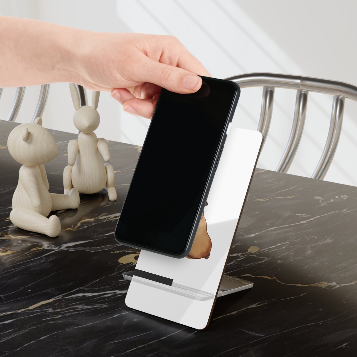 Pug - Mobile Display Stand for Smartphones